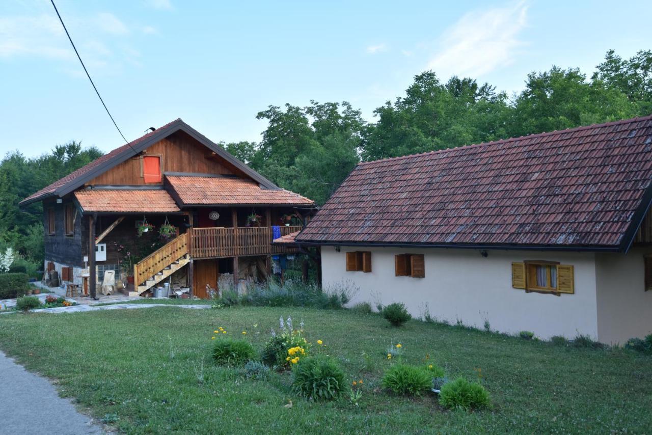 Imanje Jelas Szluin Kültér fotó
